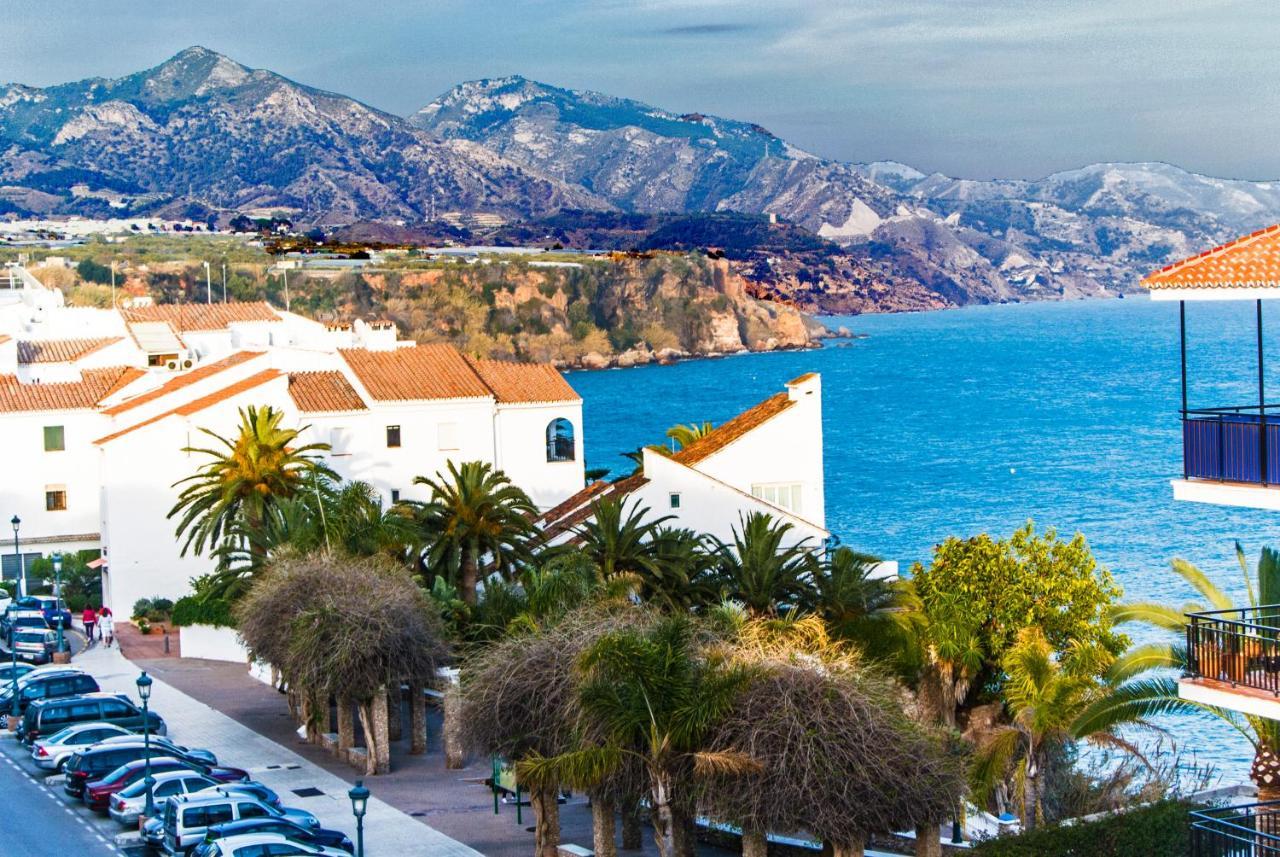 Nerja Center Apartment With Sea View Zewnętrze zdjęcie