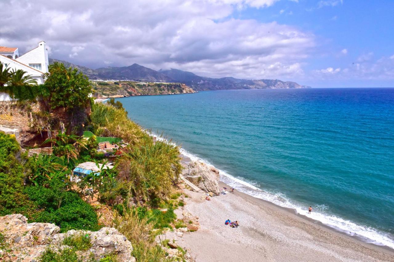 Nerja Center Apartment With Sea View Zewnętrze zdjęcie